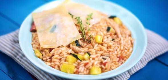 Розмариновое ризотто с испанским чоризо и курицей