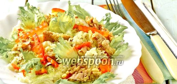 Салат из пекинской капусты с тунцом и сладким перцем