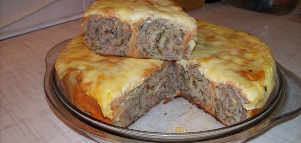 Пирог из тонкого лаваша с фаршем в мультиварке