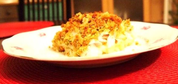 Печеный судак с фисташками и цитрусовым картофелем