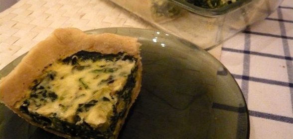 Киш со шпинатом и кабачками