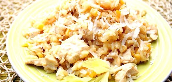 Ризотто с курицей и соевым соусом