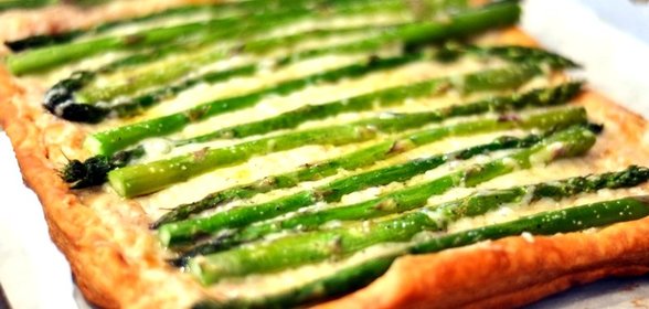 Пирог со спаржей