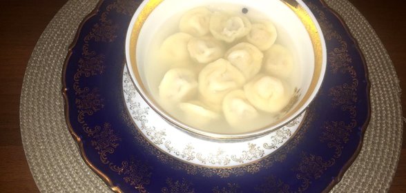 Домашние пельмени из говяжьего и куриного фарша