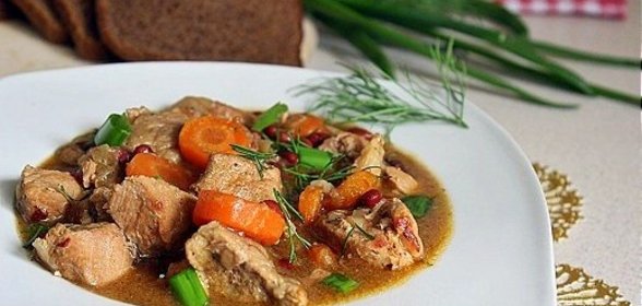 Мясное рагу с фасолью