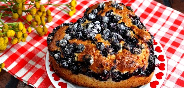 Пирог с голубикой