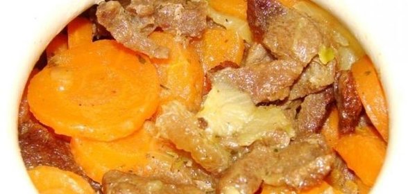 Жаркое говядина в горшочках