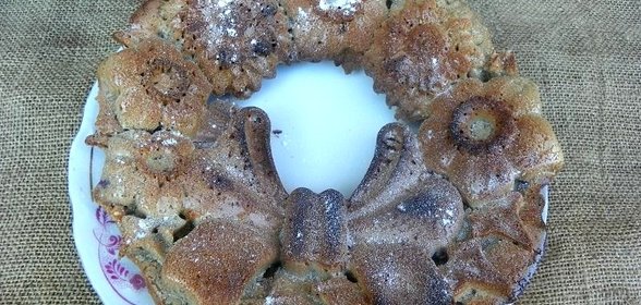 Кекс с пьяной вишней