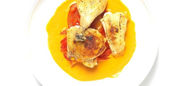 Курица со сладким перцем и копченой паприкой