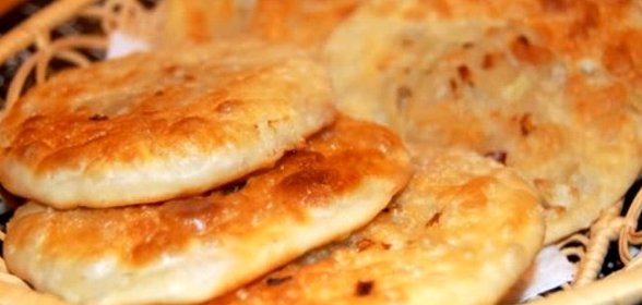 Луковая лепешка