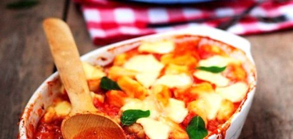 Ньокки с соусом по‑сорентийски