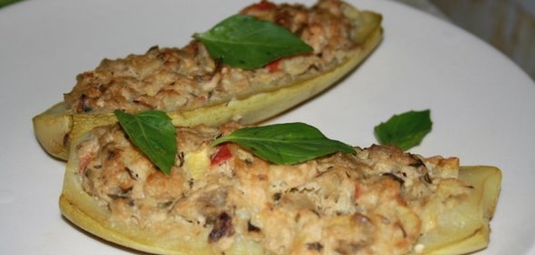 Кабачки с сочной начинкой