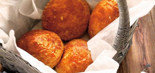 Пирожки с индейкой карри и беконом