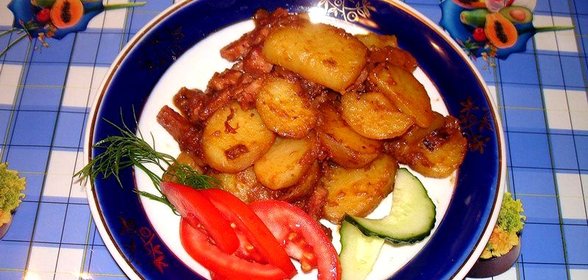 Молодой картофель с ветчиной