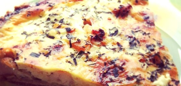 Киш с курицей и сыром мюнстер