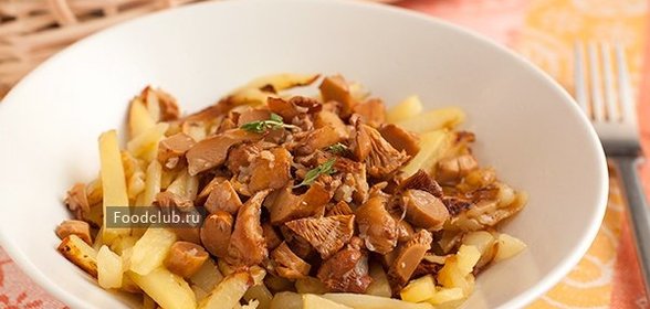 Жареная картошка с лисичками