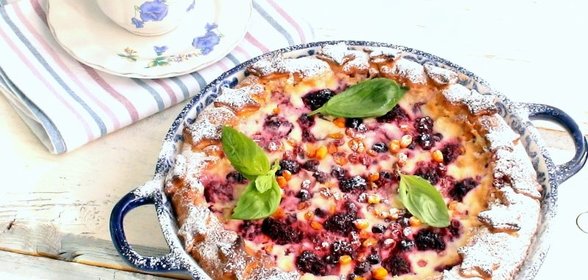 Ягодный пирог с маскарпоне