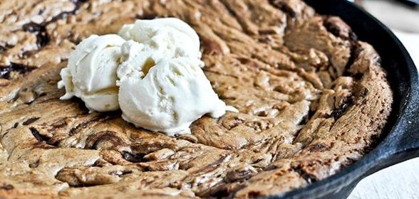 Шоколадный пирог в сковороде