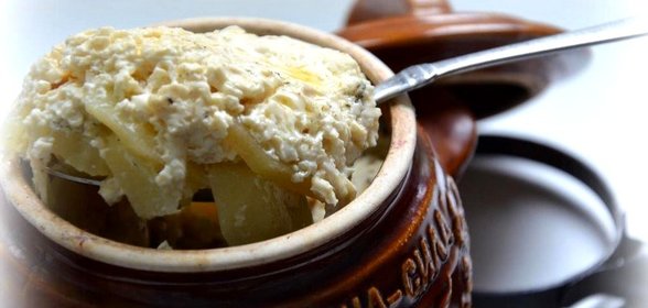 Картофель с молоком и сыром в горшочке
