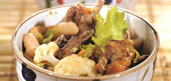 Рагу из бараньих ребрышек с овощами