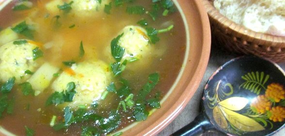 Суп с фрикадельками из щучьего фарша