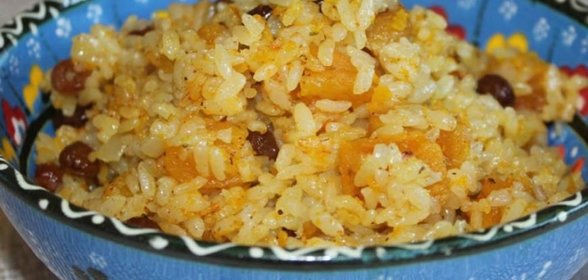 Сладкий плов с тыквой и сухофруктами