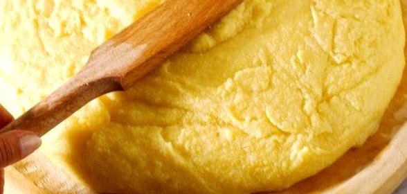 Полента по‑итальянски с горгонзолой и чесноком