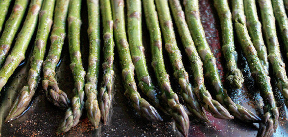 Запеченная спаржа