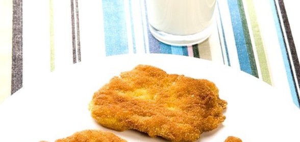 Котлеты из фасоли с грибным соусом