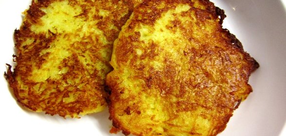 Драники с луком и салом