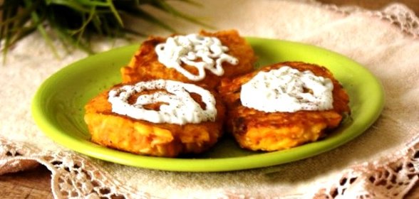 Морковно-яблочные оладьи