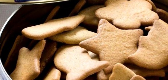 Новогоднее пряное печенье с кардамоном