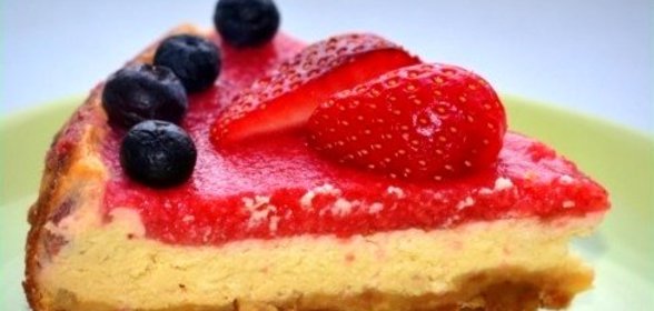Чизкейк с клубникой в мультиварке