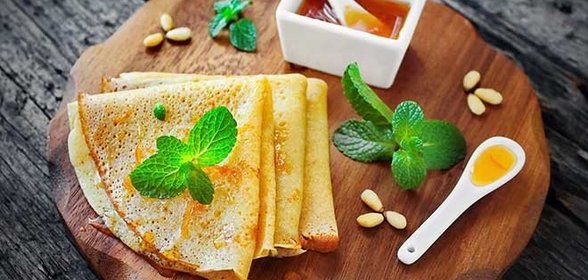 Креп Сюзетт с апельсиновым соусом