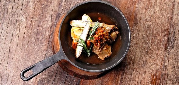 Тушеные телячьи хвосты