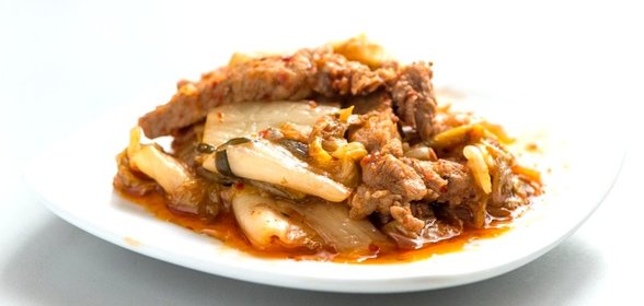 Жареная кимчи со свининой (Кимчи поккум)