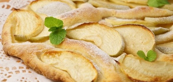 Яблочный пирог в складку