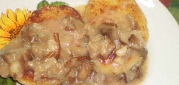 Котлеты с грибной подливкой