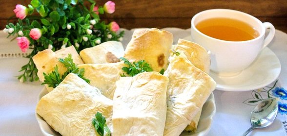 Лаваш с начинкой, запеченный в духовке