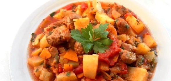 Рагу из свинины с овощами