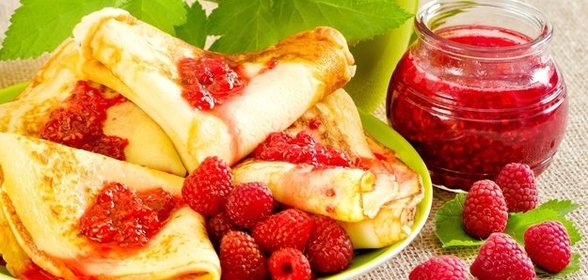 Блины с ягодами