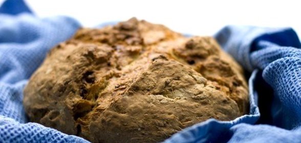 Хлеб с фисташками и черемшой