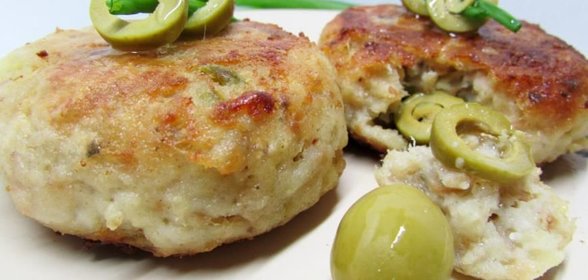 Рыбные котлетки с греческой ноткой