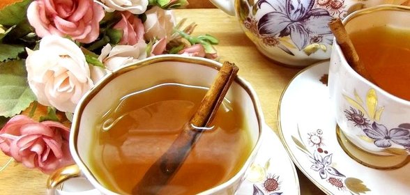 Чай с корицей и куркумой