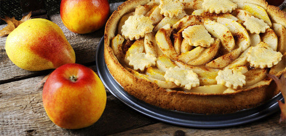 Шарлотка с грушами