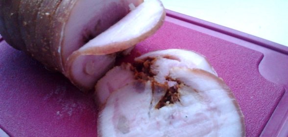 Рулет из щековины