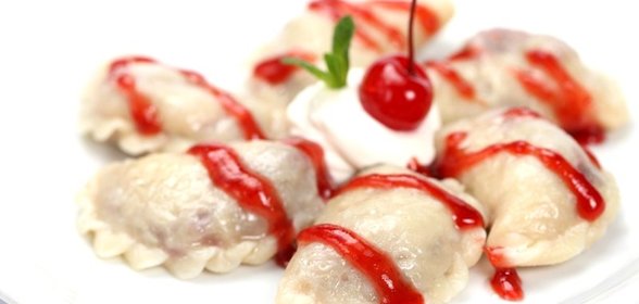 Вареники с вишней и творогом