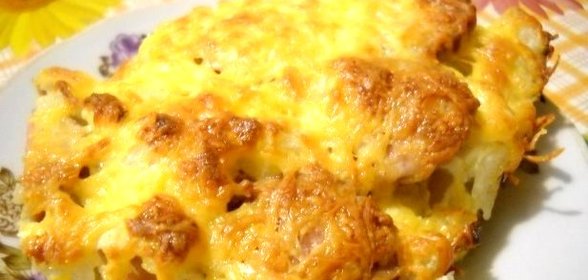 Картофельная запеканка с сардельками