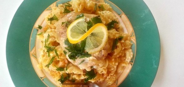 Бедра куриные в лимонно-апельсиновом фреше с макаронами в фольге