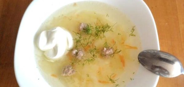 Щи с фрикадельками